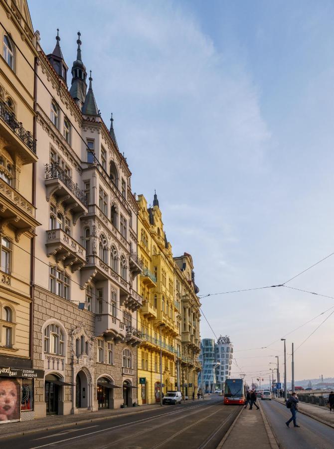 Mn6 Luxury By Adrez * Praga