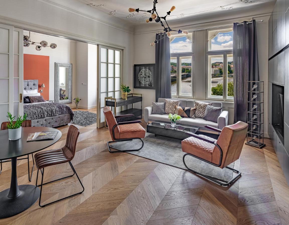 Apartment Mn6 Luxury By Adrez Prag