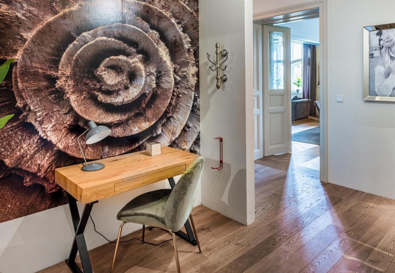 Mn6 Luxury By Adrez Apartment Prag