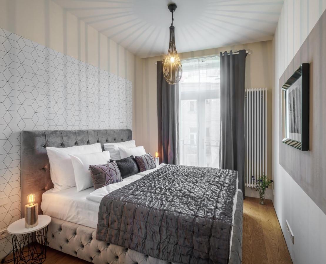Apartment Mn6 Luxury By Adrez Prag